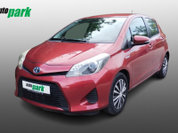 Toyota Yaris Toyota Yaris  HYBRID AUTOMATIC CAMERA
